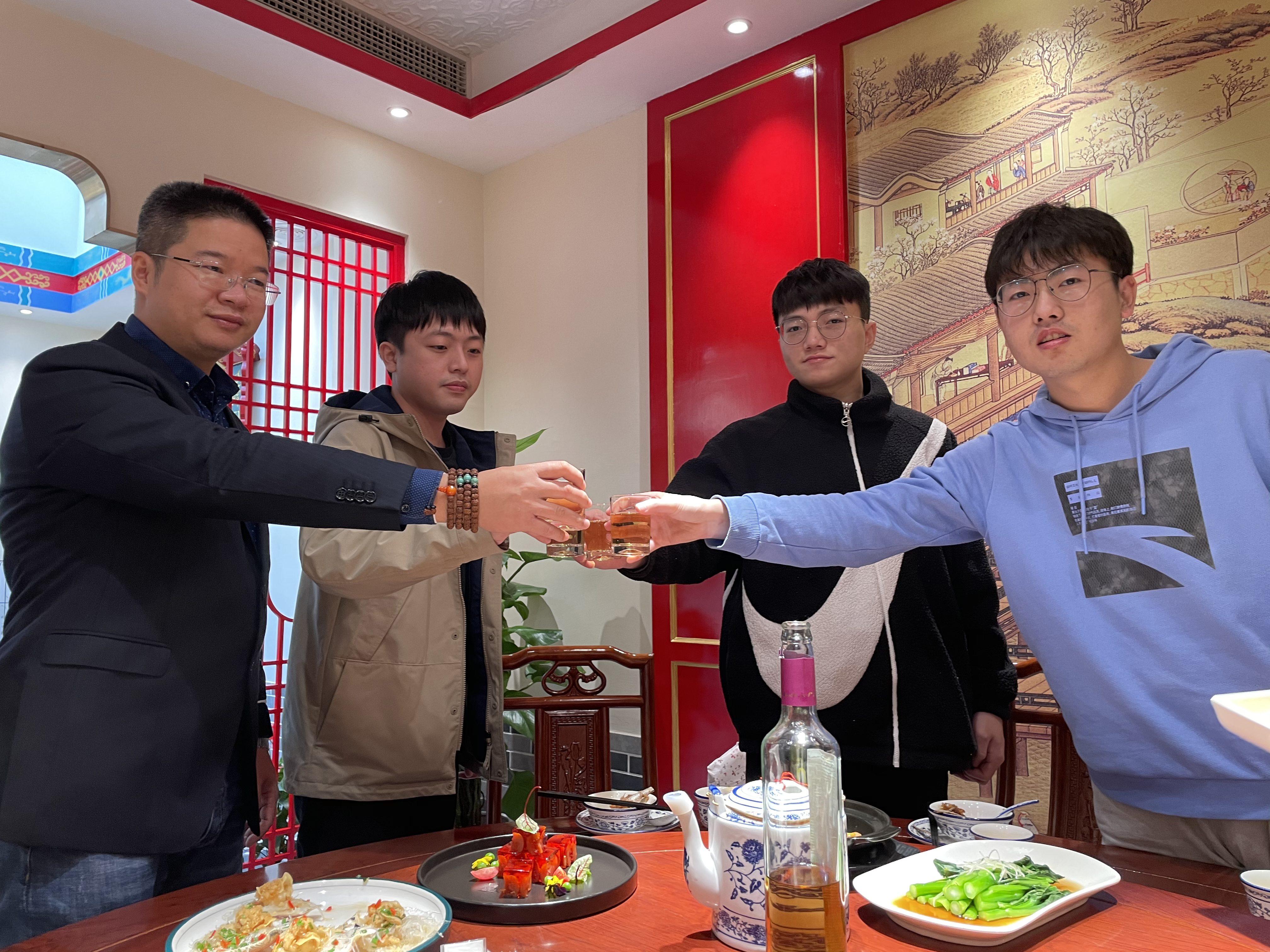 我们牛气冲天 往前冲(图3)